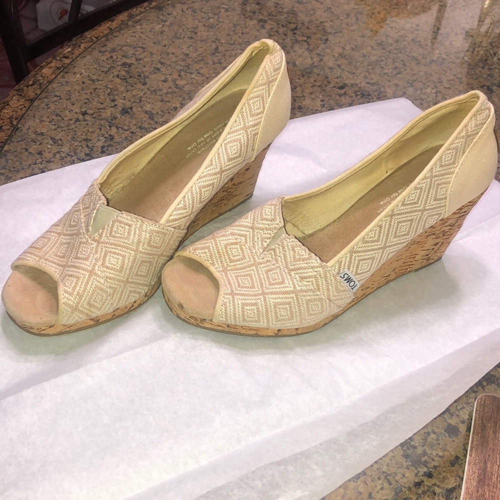 Toms Wedges